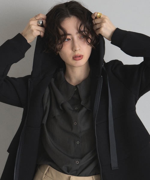 &. NOSTALGIA(アンドドットノスタルジア)の「ティアードヘムフードパーカー(パーカー・レディース・ブラック/ベージュ・M)」の11枚目の写真