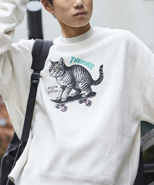 FREAK'S STORE(フリークスストア)の「限定展開 THRASHER×FREAK'S STORE /スラッシャー 別注 ビッグシルエット プリント クルーネック スウェット / CAT(スウェット・メンズ・アッシュグレー/スミクロ/ピンク・SMALL/MEDIUM/LARGE)」の13枚目の写真