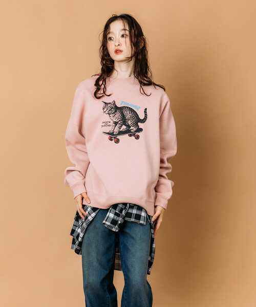 FREAK'S STORE(フリークスストア)の「限定展開 THRASHER×FREAK'S STORE /スラッシャー 別注 ビッグシルエット プリント クルーネック スウェット / CAT(スウェット・メンズ・アッシュグレー/スミクロ/ピンク・SMALL/MEDIUM/LARGE)」の5枚目の写真