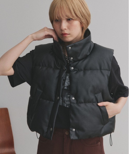 ad thie(アドティエ)の「ヴィンテージライク 中綿ダウンベスト(ダウンベスト・レディース・ブラック・FREE)」の12枚目の写真