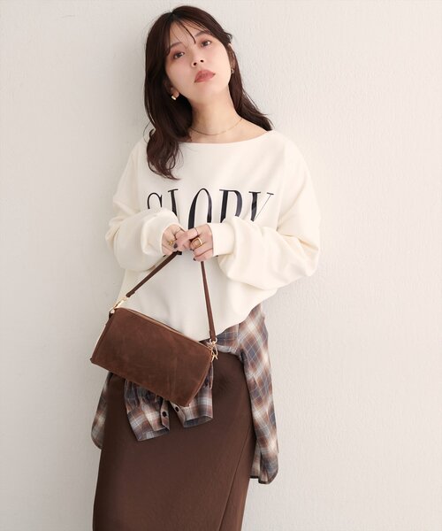 natural couture（ナチュラルクチュール）の「【WEB限定】〈ako〉スポリ裏毛ロゴ入りプルオーバー（スウェット・レディース・ブラウン/パープル/アイボリー/ブラック・FREE）」の17枚目の写真