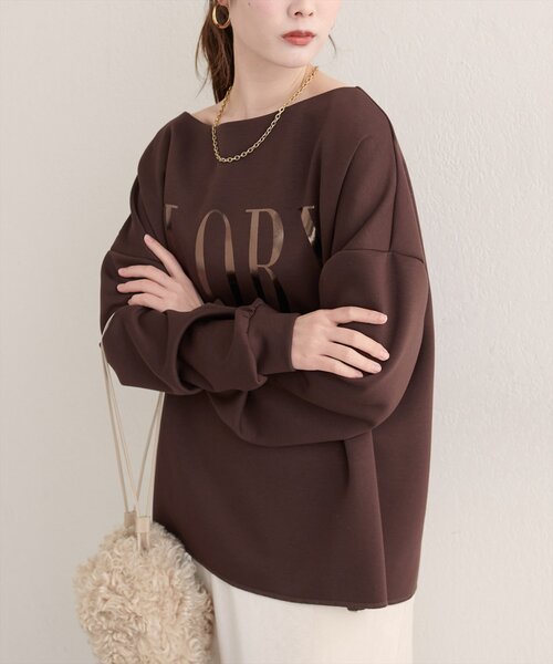 natural couture（ナチュラルクチュール）の「【WEB限定】〈ako〉スポリ裏毛ロゴ入りプルオーバー（スウェット・レディース・ブラウン/パープル/アイボリー/ブラック・FREE）」の7枚目の写真