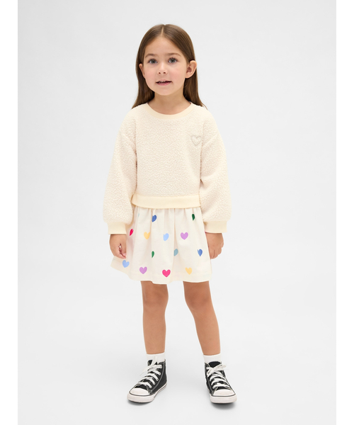 GAP(ギャップ)の「ミックスメディア ハート スウェットワンピース (幼児・ベビー)(ワンピース・キッズ・アイボリー・70cm/80cm/90cm/95cm/100cm/105cm/110cm)」の1枚目の写真