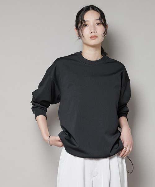 NANO universe（ナノユニバース）の「「MC」coveross(R)フリースボンディングクルーネック(セットアップ可)（Tシャツ/カットソー・レディース・ブラック/ブラウン・FREE）」の2枚目の写真