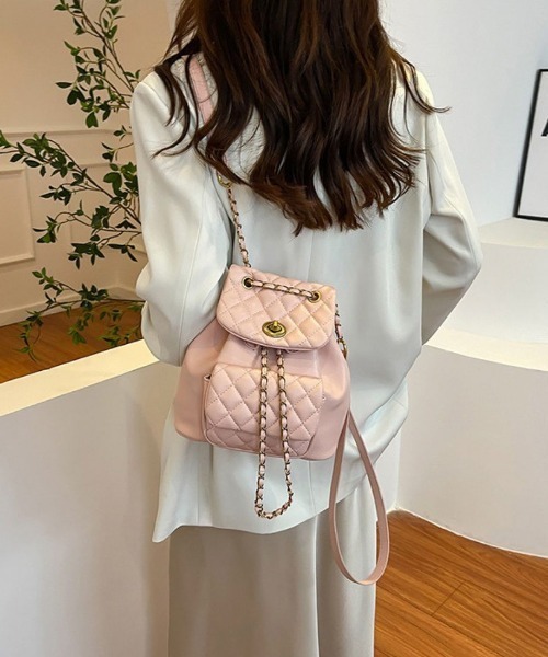 maison de LATIR(メゾンドラティール)の「2wayチェーンリュック(バックパック/リュック・レディース・シルバー/アイボリー/ピンク/ブラック・FREE)」の3枚目の写真