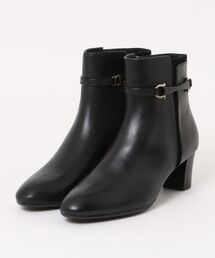 Riz raffinee（リズラフィーネ）の「【2WAY】ベルト付ショートブーツ（ブーツ・レディース）」