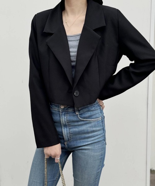 Miniministore(ミニミニストア)の「ショート丈テーラードジャケット韓国風秋服(テーラードジャケット・レディース・ブラック・FREE)」の14枚目の写真