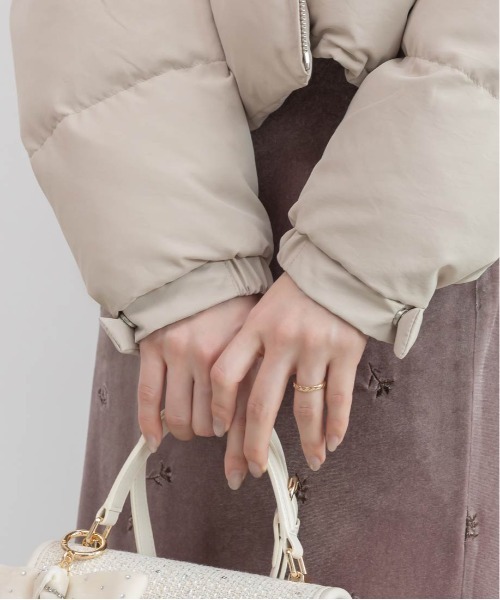 RANDA（ランダ）の「クロップドライトパファーコート（ダウンジャケット/コート・レディース・ホワイト/ベージュ/ブラック・FREE）」の7枚目の写真