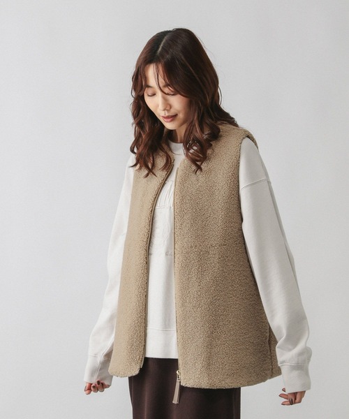 GLOBAL WORK（グローバルワーク）の「ボアライナーベスト/606693（ベスト・レディース・ベージュ/チャコールグレー・MEDIUM/LARGE）」の11枚目の写真