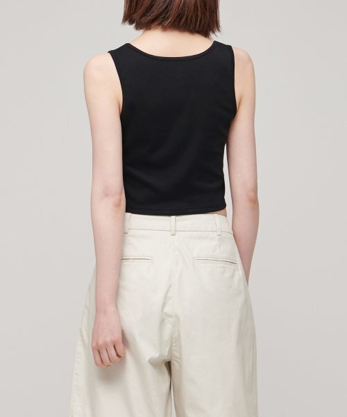 MUSINSA STANDARD WOMAN（ムシンサスタンダードウーマン）の「ウィメンズクロップタンクトップ[ブラック]（Tシャツ/カットソー・レディース・その他・SMALL/MEDIUM/LARGE/X-SMALL）」の4枚目の写真