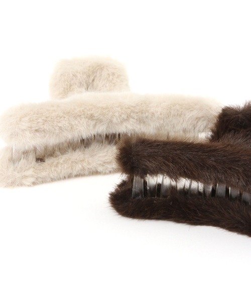 Heather（ヘザー）の「チャーム付きファーバンス　608739（バレッタ/ヘアクリップ・レディース・ベージュ/ブラック/ブラウン・ONE SIZE）」の6枚目の写真