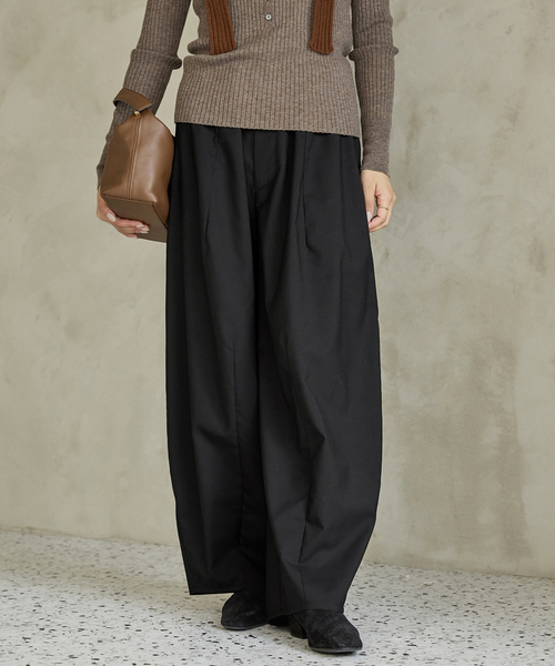 IENA（イエナ）の「《追加》ウォッシャブル コクーンパンツ（その他パンツ・レディース・グレー/ブラック/ブラウン・34/36/38）」の7枚目の写真