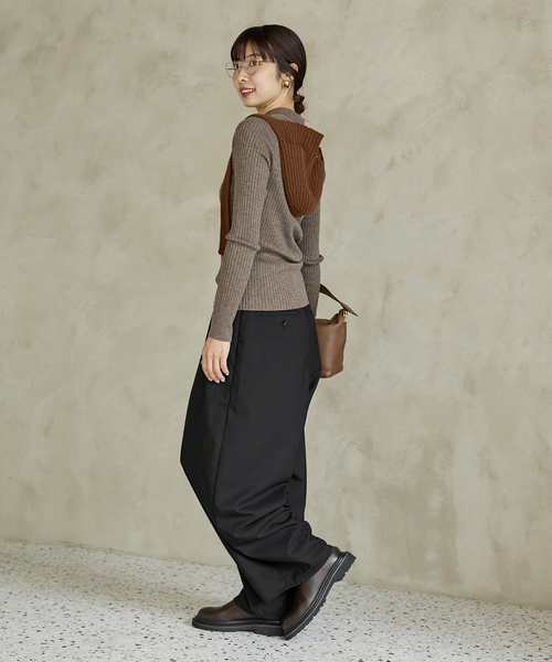 IENA（イエナ）の「《追加》ウォッシャブル コクーンパンツ（その他パンツ・レディース・グレー/ブラック/ブラウン・34/36/38）」の12枚目の写真