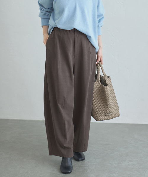 IENA（イエナ）の「《追加》ウォッシャブル コクーンパンツ（その他パンツ・レディース・グレー/ブラック/ブラウン・34/36/38）」の22枚目の写真