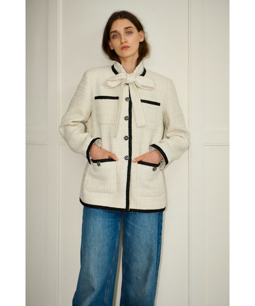 Estella.K(エステラケー)の「Ivanna Tweed Bow Jacket タイ取り外しツィードJK(ノーカラージャケット・レディース・ブラック/オフホワイト・FREE)」の5枚目の写真
