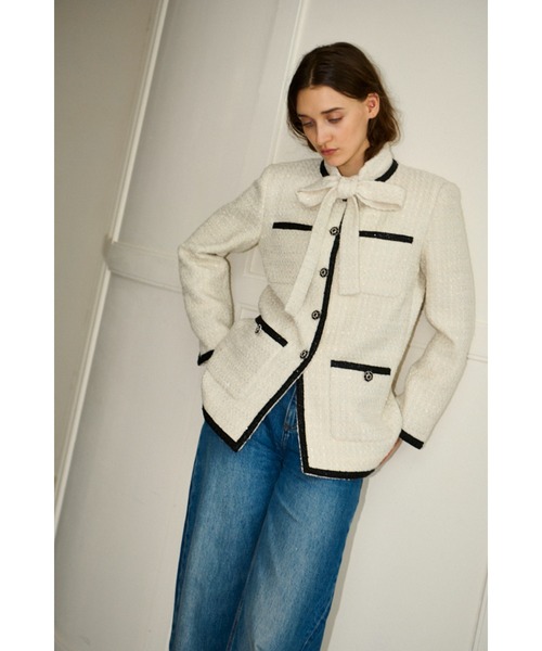 Estella.K(エステラケー)の「Ivanna Tweed Bow Jacket タイ取り外しツィードJK(ノーカラージャケット・レディース・ブラック/オフホワイト・FREE)」の3枚目の写真