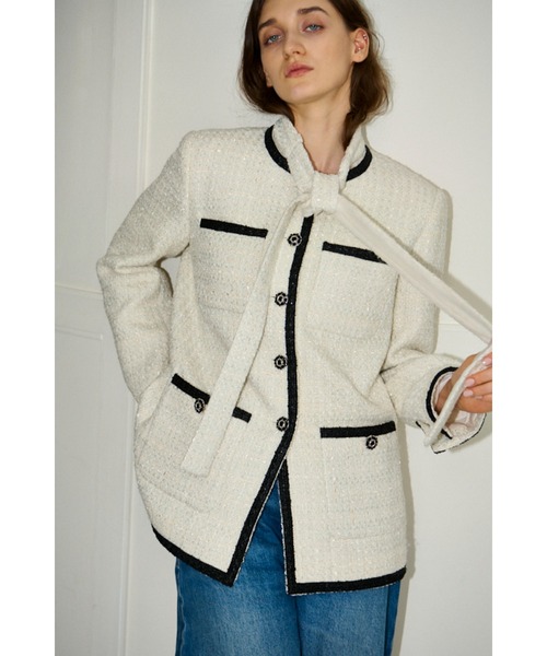 Estella.K(エステラケー)の「Ivanna Tweed Bow Jacket タイ取り外しツィードJK(ノーカラージャケット・レディース・ブラック/オフホワイト・FREE)」の20枚目の写真
