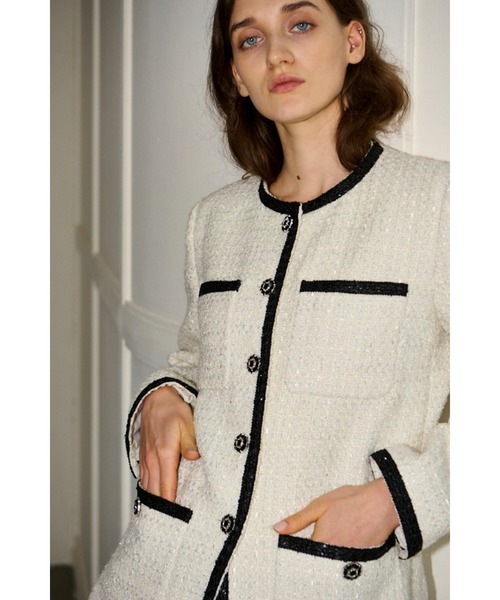 Estella.K(エステラケー)の「Ivanna Tweed Bow Jacket タイ取り外しツィードJK(ノーカラージャケット・レディース・ブラック/オフホワイト・FREE)」の6枚目の写真