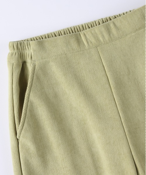 Right-on（ライトオン）の「【HONEYSUCKLE ROSE】カットコーデュロイ 裏起毛イージーワイドパンツ (セミワイドシルエット / 上品な凹凸感 / リラックスフィット / 保温性)（その他パンツ・レディース・グリーン/オフホワイト/ブラック・S/M/L）」の8枚目の写真
