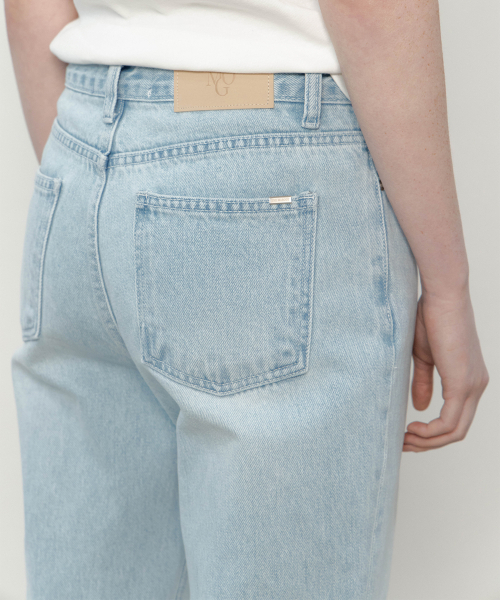 THEMARGOT(ザマルゴット)の「ROAD BOOTCUT DENIM (LIGHT BLUE)(デニムパンツ・レディース・その他・SMALL/MEDIUM/LARGE)」の3枚目の写真