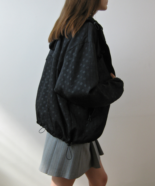 NAATS(ナツ)の「Dot frill hoodie zip-up, black(パーカー・レディース・その他・FREE)」の3枚目の写真