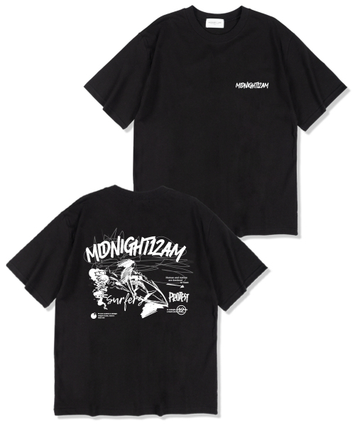 MIDNIGHT12AM(ミッドナイト12エーエム)の「サーフィンスケッチ オーバーサイズ 半袖Tシャツ ブラック(Tシャツ/カットソー・メンズ・その他・LARGE/X-LARGE/XX-LARGE)」の1枚目の写真