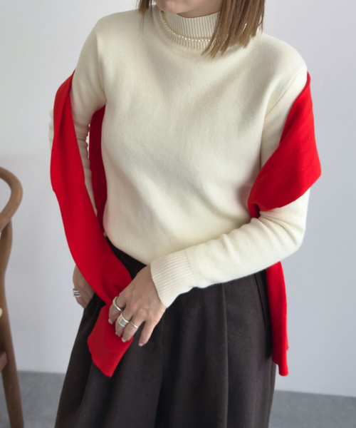 KOBE LETTUCE（コウベレタス）の「[ 裏起毛 ] 選べる2タイプ裏シャギー暖かニットトップス（ニット/セーター・レディース・ベージュ/ネイビー/ブラック系/ピンク/ベージュ系/ピンク系/ブラック/ホワイト系/オフホワイト/グレー/グレー系/ネイビー系・M/M1）」の2枚目の写真