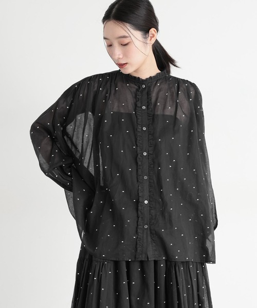 studio CLIP（スタディオクリップ）の「《natural by clip》スクエアドット刺繍ブラウス（シャツ/ブラウス・レディース・アイボリー/ブラック・FREE）」の5枚目の写真