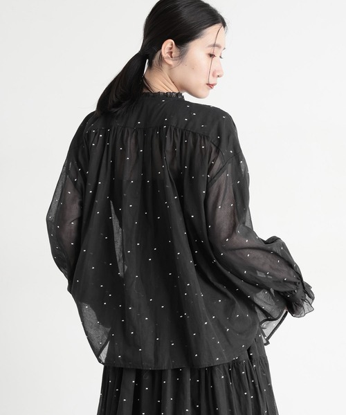 studio CLIP（スタディオクリップ）の「《natural by clip》スクエアドット刺繍ブラウス（シャツ/ブラウス・レディース・アイボリー/ブラック・FREE）」の6枚目の写真