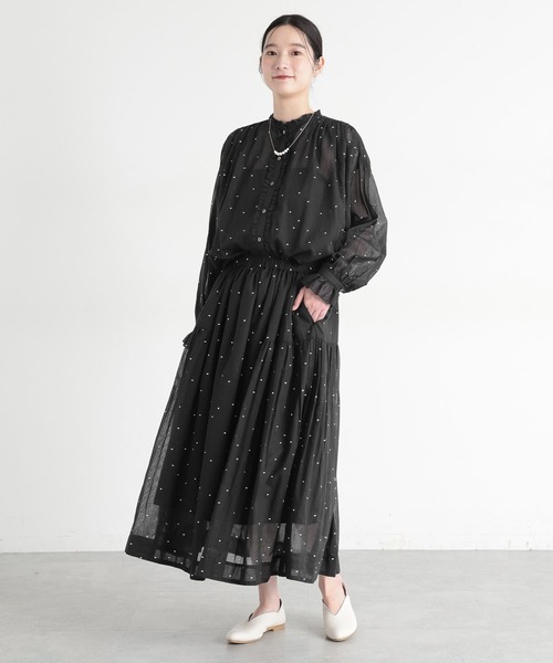 studio CLIP（スタディオクリップ）の「《natural by clip》スクエアドット刺繍ブラウス（シャツ/ブラウス・レディース・アイボリー/ブラック・FREE）」の7枚目の写真