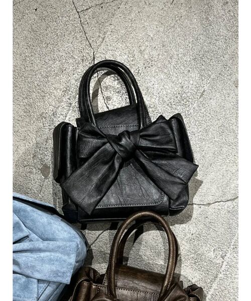 EMODA（エモダ）の「リボンボックスバッグ（ハンドバッグ・レディース・ブラウン/ブラック/ブルー・FREE）」の10枚目の写真