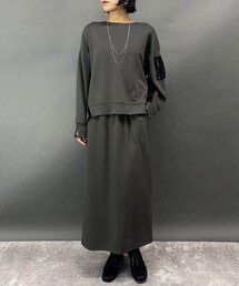 NICOLE white | 【セットアイテム】プルオーバー×タイトスカート(ワンピース)