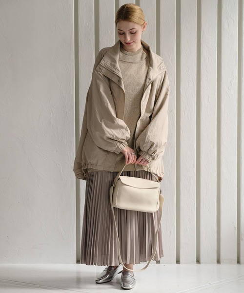 ZAKKA-BOX(ザッカボックス)の「2WAYハンドルフラップバッグ(リボンスカーフ付き)(ショルダーバッグ・レディース・アイボリー/ブラック/ベージュ・FREE)」の8枚目の写真