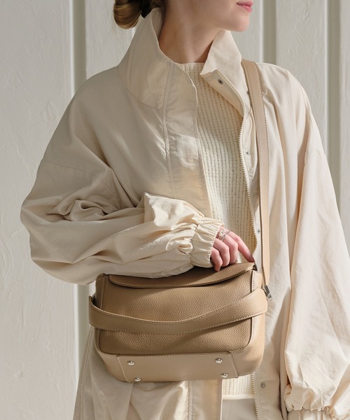 ZAKKA-BOX(ザッカボックス)の「2WAYハンドルフラップバッグ(リボンスカーフ付き)(ショルダーバッグ・レディース・アイボリー/ブラック/ベージュ・FREE)」の16枚目の写真