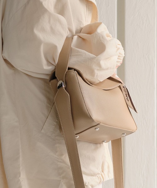 ZAKKA-BOX(ザッカボックス)の「2WAYハンドルフラップバッグ(リボンスカーフ付き)(ショルダーバッグ・レディース・アイボリー/ブラック/ベージュ・FREE)」の21枚目の写真