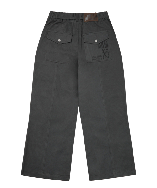 AAKAM（アーカム）の「Knee Pin-Tuck Side Button Pants (Dark Gray)（その他パンツ・レディース・その他・1/2）」の3枚目の写真