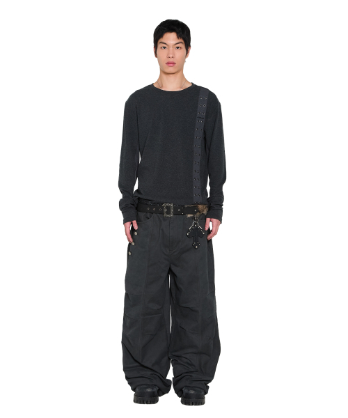 AAKAM（アーカム）の「Knee Pin-Tuck Side Button Pants (Dark Gray)（その他パンツ・レディース・その他・1/2）」の9枚目の写真