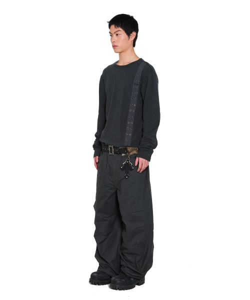 AAKAM（アーカム）の「Knee Pin-Tuck Side Button Pants (Dark Gray)（その他パンツ・レディース・その他・1/2）」の10枚目の写真