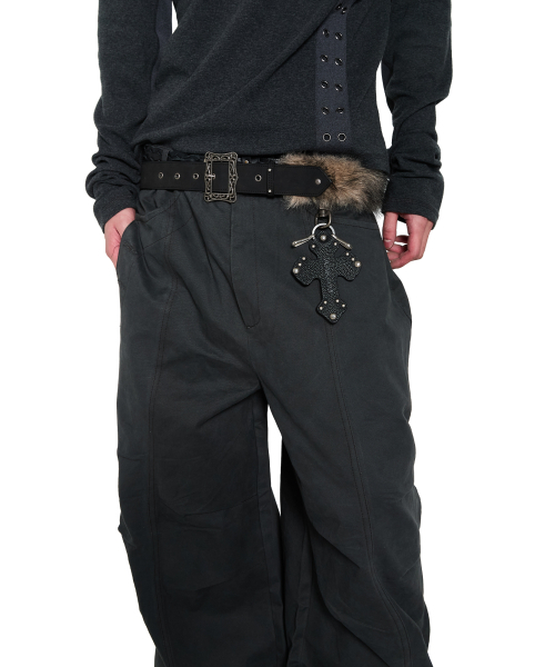 AAKAM（アーカム）の「Knee Pin-Tuck Side Button Pants (Dark Gray)（その他パンツ・レディース・その他・1/2）」の12枚目の写真