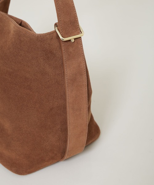 AULENTTI（オウレンティ）の「AULENTTI/スエードワンショルダーバッグ（ショルダーバッグ・レディース・ブラウン/ベージュ・FREE）」の7枚目の写真