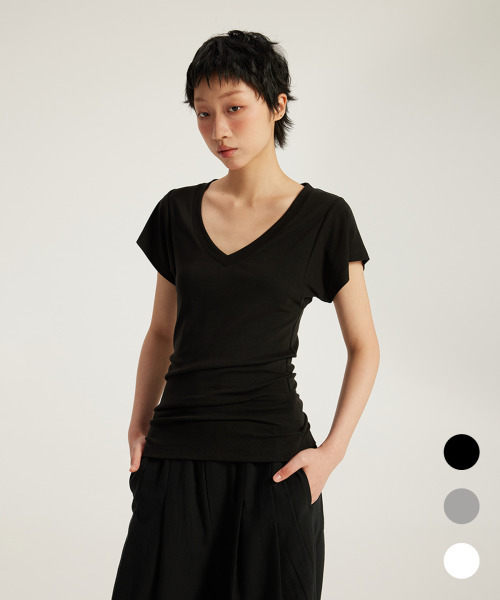 BUTTON SEOUL（ボタンソウル）の「[ウィメンズ] ライオセル VネックドレープTシャツ (3 COLORS)（Tシャツ/カットソー・レディース・ミックスグレー/ブラック/ホワイト・SMALL/MEDIUM/LARGE）」の4枚目の写真