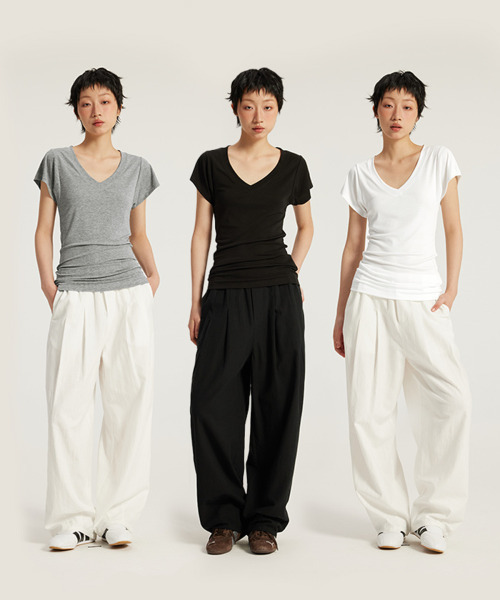 BUTTON SEOUL（ボタンソウル）の「[ウィメンズ] ライオセル VネックドレープTシャツ (3 COLORS)（Tシャツ/カットソー・レディース・ミックスグレー/ブラック/ホワイト・SMALL/MEDIUM/LARGE）」の5枚目の写真
