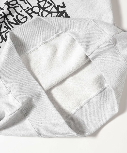 BEAMS T(ビームスティー)の「VIEW / Crewneck Sweat(スウェット・メンズ・ライトグレー・S/M/XL/L)」の5枚目の写真