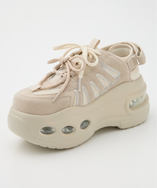 RODEO CROWNS WIDE BOWL（ロデオクラウンズワイドボウル）の「ボリュームソールベルトスニーカー（スニーカー・レディース・ブラック/アイボリー・LARGE/MEDIUM）」の4枚目の写真