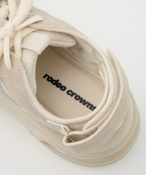 RODEO CROWNS WIDE BOWL（ロデオクラウンズワイドボウル）の「ボリュームソールベルトスニーカー（スニーカー・レディース・ブラック/アイボリー・LARGE/MEDIUM）」の5枚目の写真