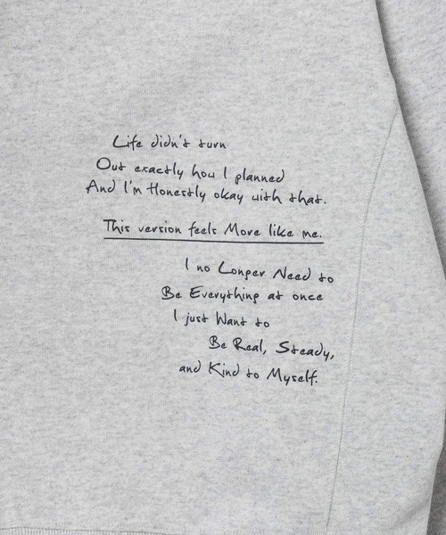 LEPSIM（レプシィム）の「アソートプリント裏毛スウェット　637684（スウェット・レディース・グレー/ネイビー/イエロー・FREE）」の9枚目の写真