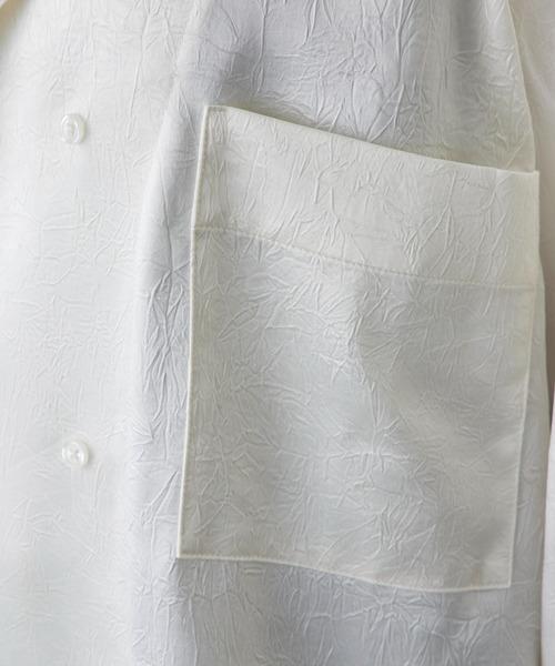 Lui's（ルイス）の「サテンジャケットライクシャツ（テーラードジャケット・レディース・ブラック/アイボリー/ネイビー・FREE）」の15枚目の写真