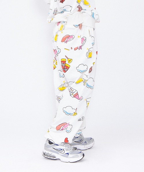 PUNYUS(プニュズ)の「【新サイズ】天国と地獄総柄スウェットパンツ(スウェットパンツ・レディース・ホワイト/スミクロ・1/2/3/4/5)」の9枚目の写真