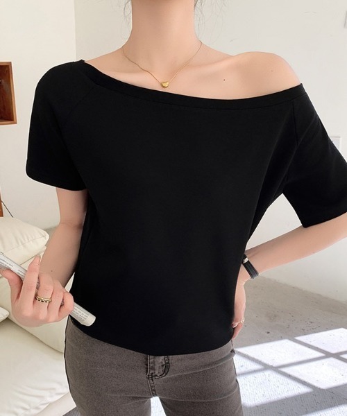 yuue' ( wear )（ユーイ）の「オフショルポンチ半袖トップス（Tシャツ/カットソー・レディース・グレー/ブラック/ホワイト/ピンク・M/L）」の12枚目の写真