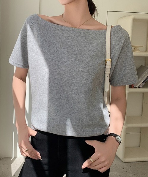 yuue' ( wear )（ユーイ）の「オフショルポンチ半袖トップス（Tシャツ/カットソー・レディース・グレー/ブラック/ホワイト/ピンク・M/L）」の16枚目の写真